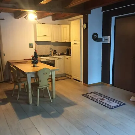 La Casa Di Martino Apartman *